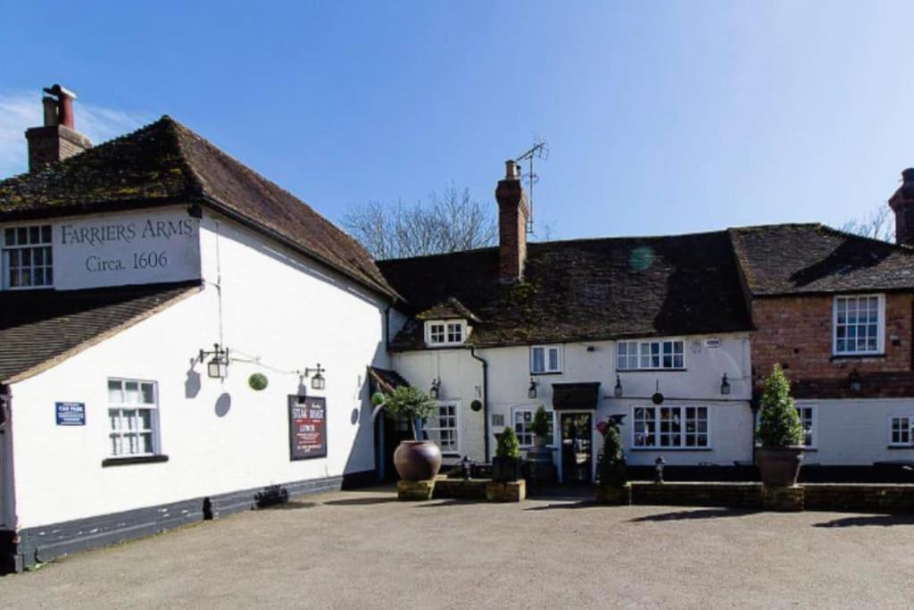 Beautiful Renovated Cottage In Mersham Ashford Kent Buitenkant foto